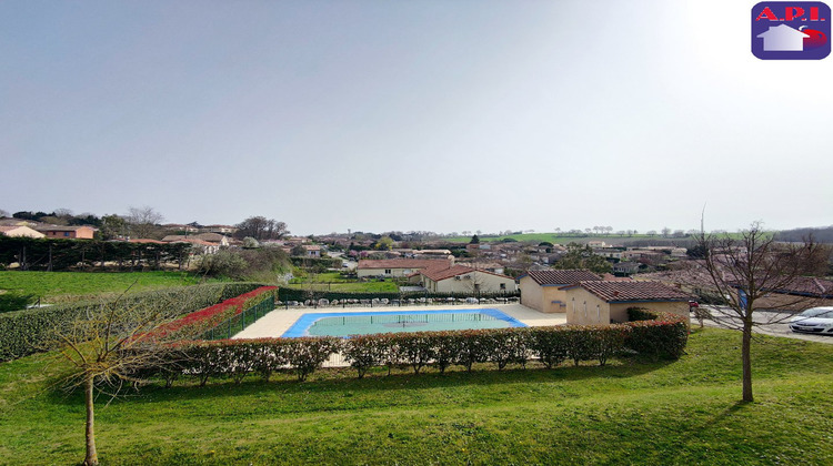 Ma-Cabane - Location Appartement NAILLOUX, 35 m²