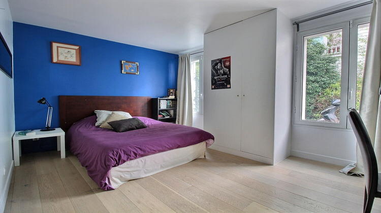 Ma-Cabane - Location Appartement NANTERRE, 240 m²