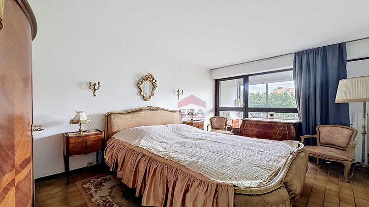 Ma-Cabane - Location Appartement NANTERRE, 110 m²