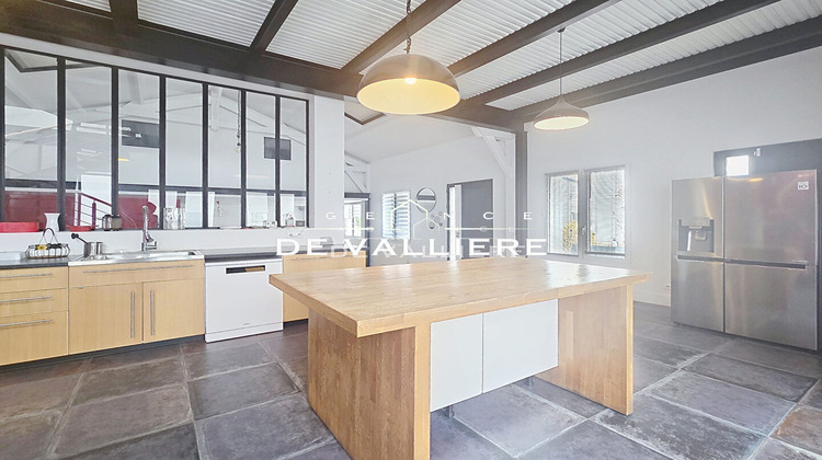 Ma-Cabane - Location Appartement NANTERRE, 210 m²