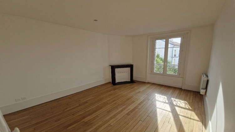 Ma-Cabane - Location Appartement NANTERRE, 67 m²