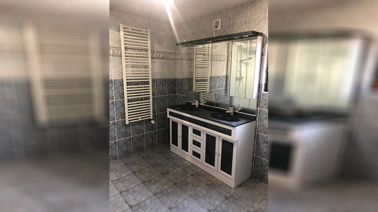 Ma-Cabane - Location Appartement NANTES, 227 m²