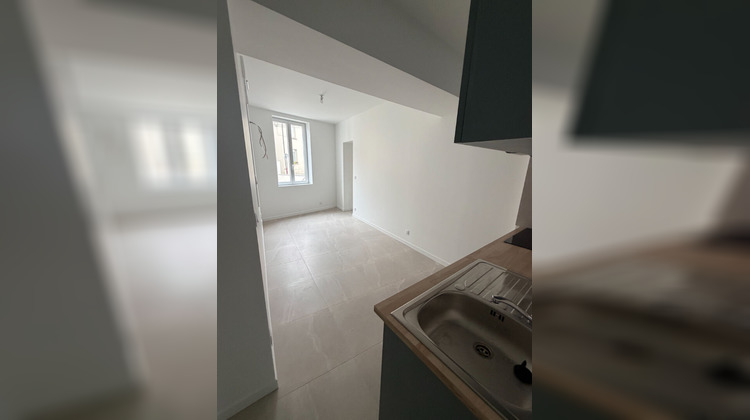 Ma-Cabane - Location Appartement NANTEUIL-SUR-MARNE, 30 m²