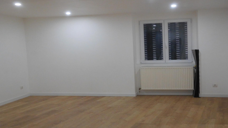 Ma-Cabane - Location Appartement Nantua, 44 m²