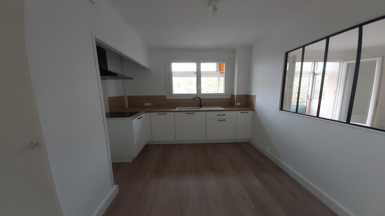 Ma-Cabane - Location Appartement NARBONNE, 66 m²