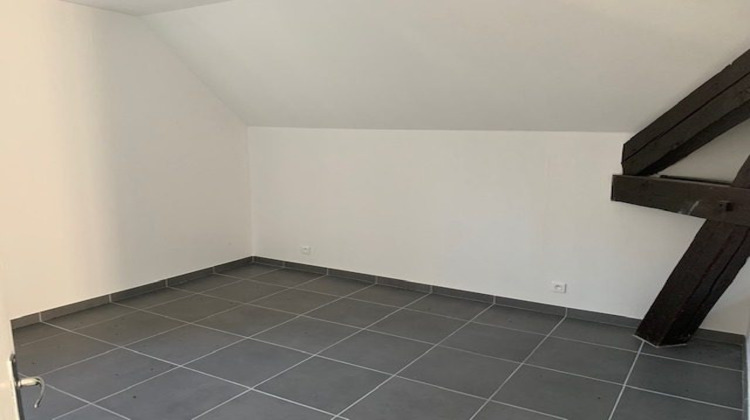 Ma-Cabane - Location Appartement Néronde, 47 m²