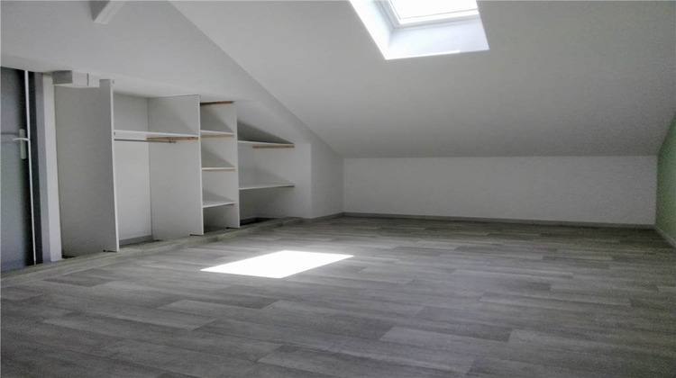 Ma-Cabane - Location Appartement NERVIEUX, 76 m²