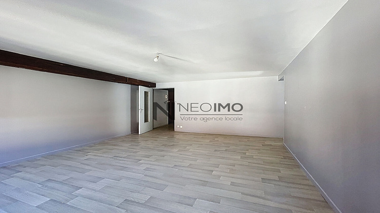 Ma-Cabane - Location Appartement NEUFCHATEAU, 55 m²