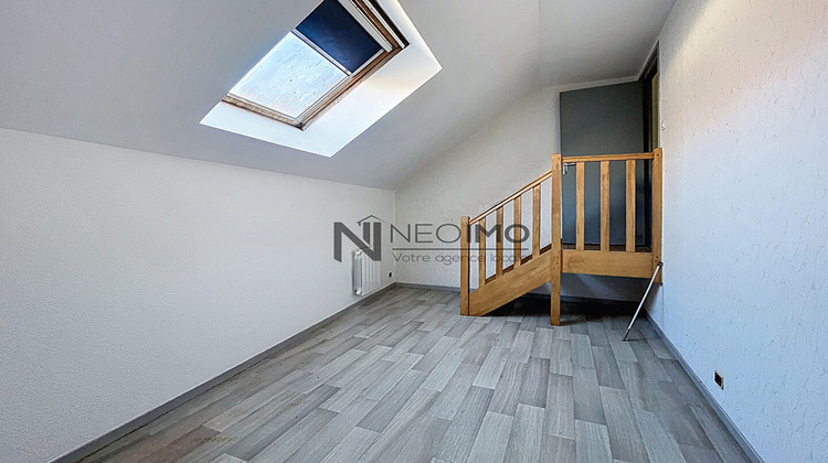 Ma-Cabane - Location Appartement NEUFCHATEAU, 55 m²