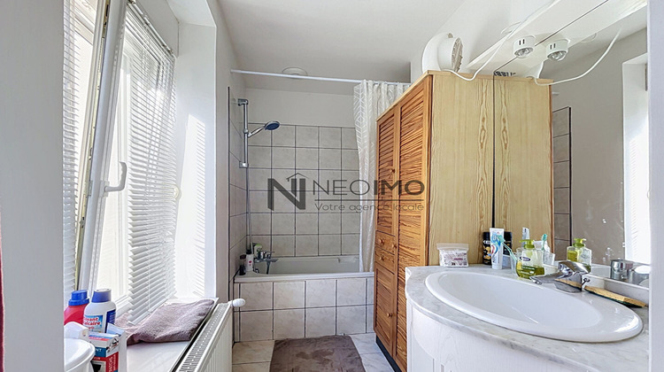 Ma-Cabane - Location Appartement NEUFCHATEAU, 69 m²