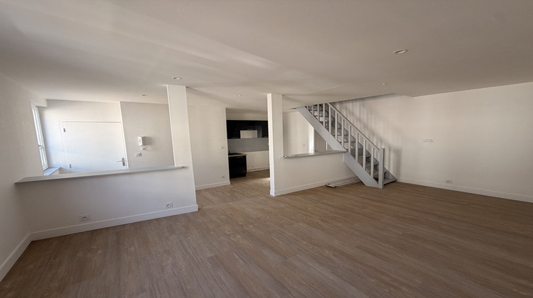 Ma-Cabane - Location Appartement Neufchâtel-en-Bray, 58 m²
