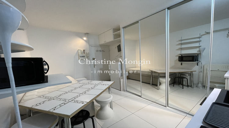 Ma-Cabane - Location Appartement Neuilly-sur-Seine, 10 m²