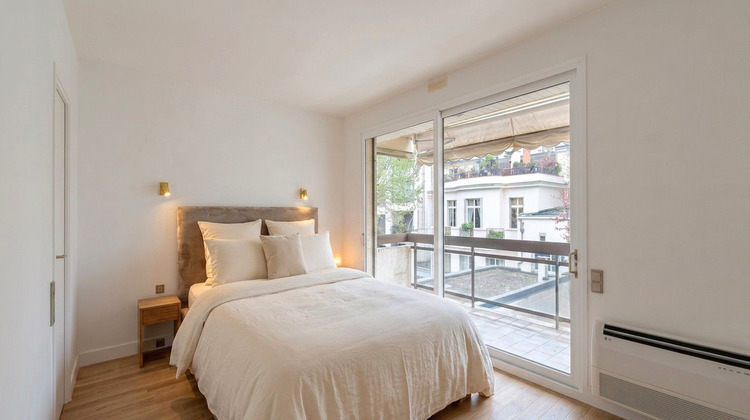 Ma-Cabane - Location Appartement NEUILLY-SUR-SEINE, 100 m²