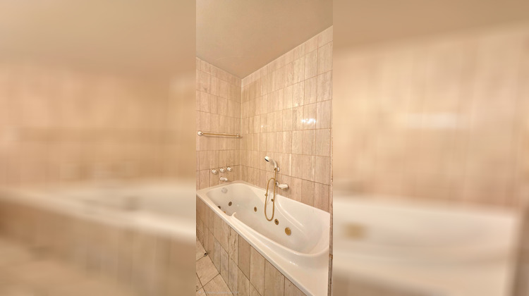 Ma-Cabane - Location Appartement NEUILLY-SUR-SEINE, 100 m²