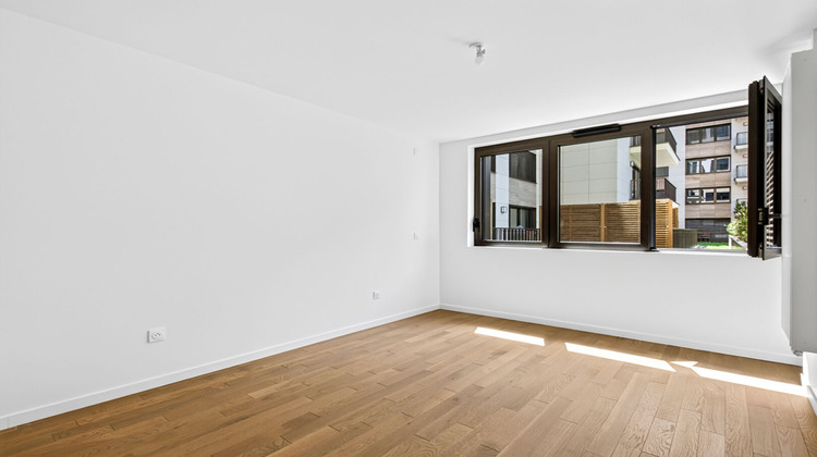 Ma-Cabane - Location Appartement NEUILLY-SUR-SEINE, 68 m²