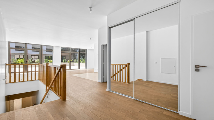 Ma-Cabane - Location Appartement NEUILLY-SUR-SEINE, 207 m²