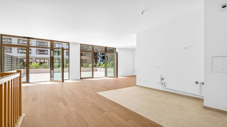 Ma-Cabane - Location Appartement NEUILLY-SUR-SEINE, 207 m²