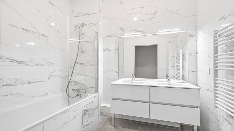 Ma-Cabane - Location Appartement NEUILLY-SUR-SEINE, 207 m²