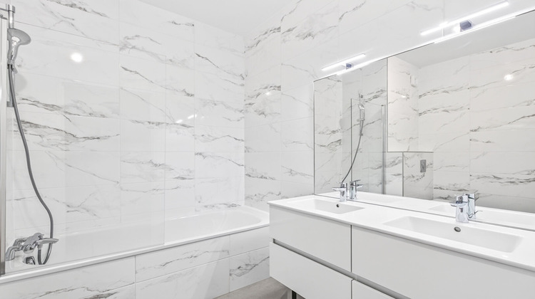 Ma-Cabane - Location Appartement NEUILLY-SUR-SEINE, 131 m²