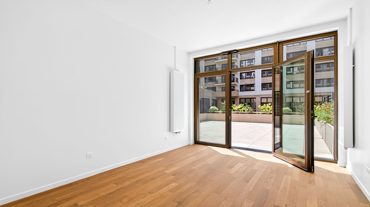 Ma-Cabane - Location Appartement NEUILLY-SUR-SEINE, 206 m²