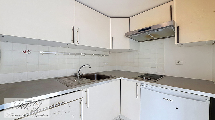 Ma-Cabane - Location Appartement NEUILLY-SUR-SEINE, 32 m²