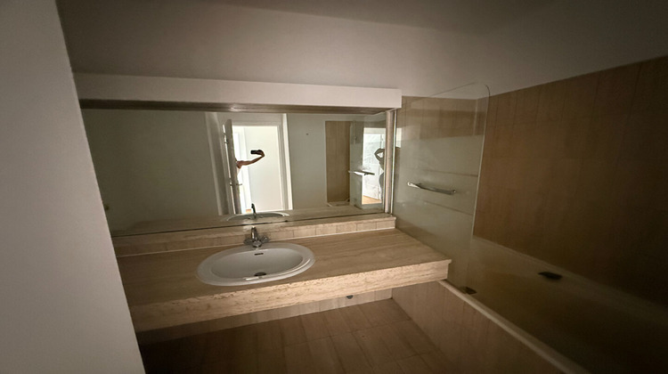 Ma-Cabane - Location Appartement NEUILLY-SUR-SEINE, 76 m²