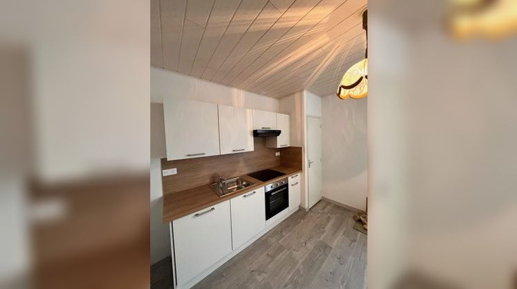 Ma-Cabane - Location Appartement Neulise, 30 m²