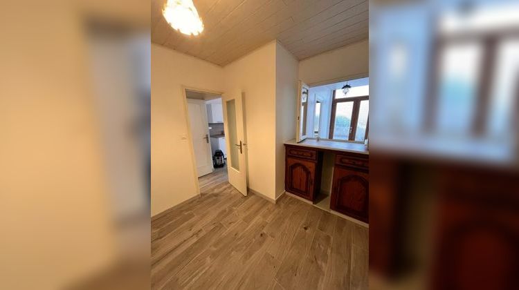 Ma-Cabane - Location Appartement Neulise, 30 m²