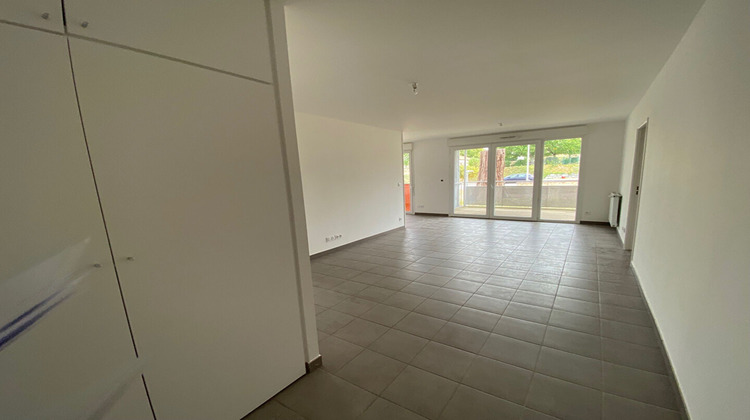 Ma-Cabane - Location Appartement NEULISE, 61 m²