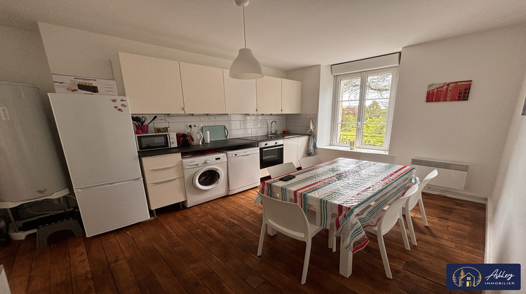Ma-Cabane - Location Appartement Neuvic, 63 m²