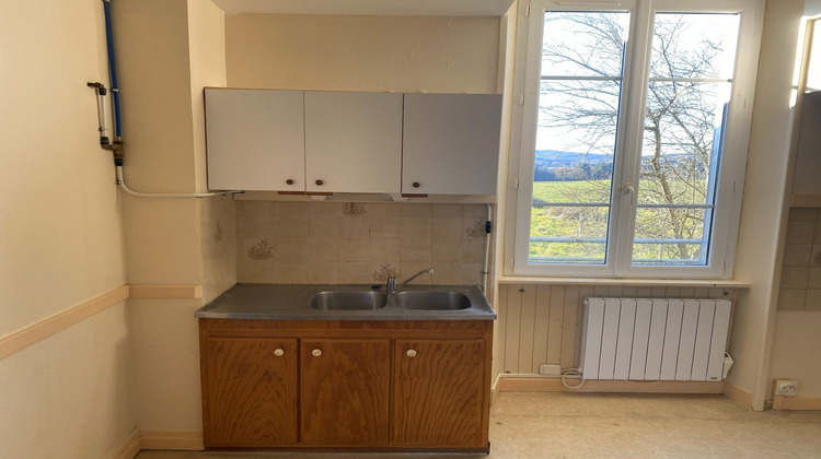 Ma-Cabane - Location Appartement Neuvic-Entier, 53 m²