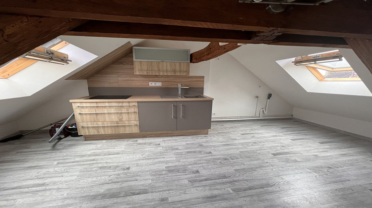 Ma-Cabane - Location Appartement NEUVILLE-AUX-BOIS, 25 m²