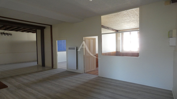 Ma-Cabane - Location Appartement NEUVILLE-AUX-BOIS, 76 m²