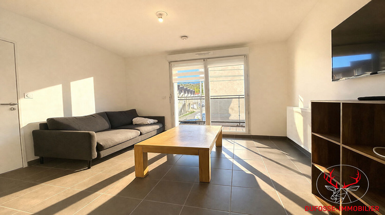 Ma-Cabane - Location Appartement NEUVILLE-SUR-SAONE, 38 m²