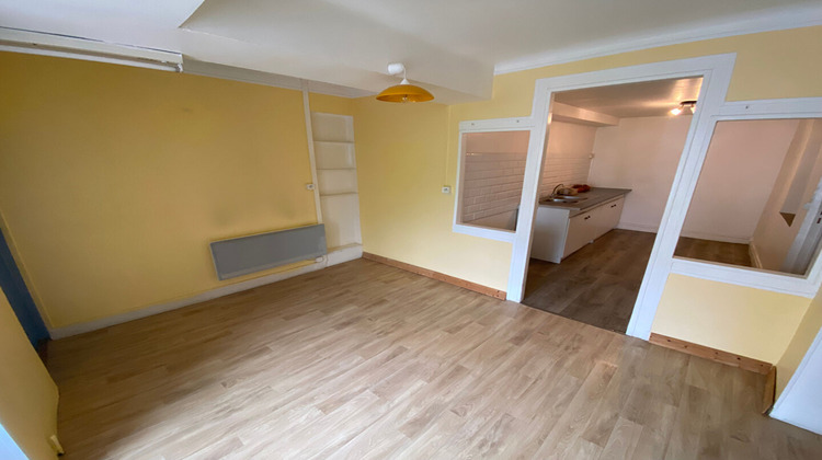 Ma-Cabane - Location Appartement NEUVY-SUR-LOIRE, 86 m²