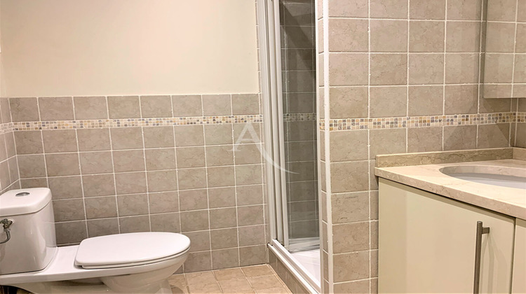 Ma-Cabane - Location Appartement NICE, 50 m²