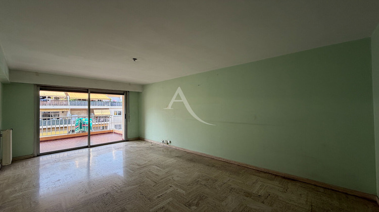 Ma-Cabane - Location Appartement NICE, 42 m²
