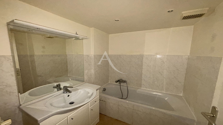 Ma-Cabane - Location Appartement NICE, 56 m²