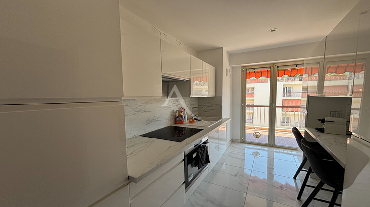 Ma-Cabane - Location Appartement NICE, 53 m²