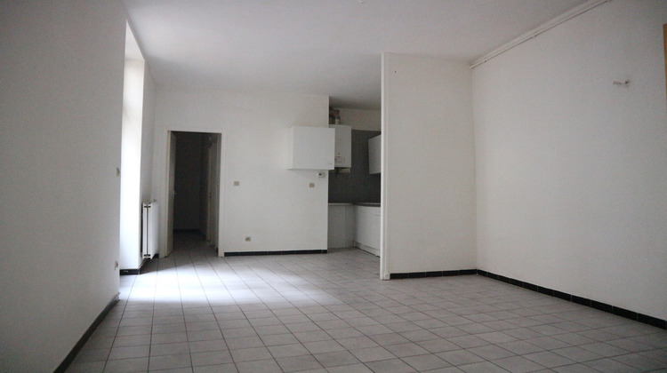 Ma-Cabane - Location Appartement Nîmes, 55 m²