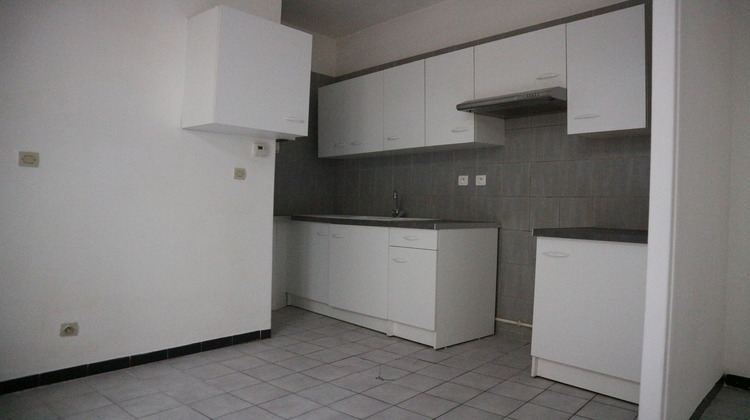 Ma-Cabane - Location Appartement Nîmes, 55 m²