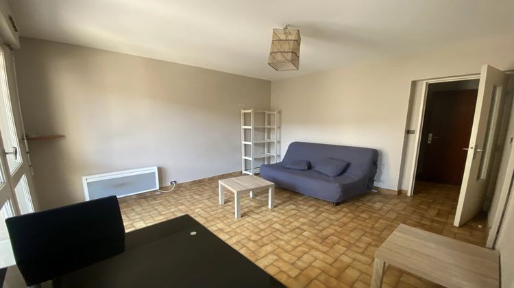 Ma-Cabane - Location Appartement Nîmes, 19 m²