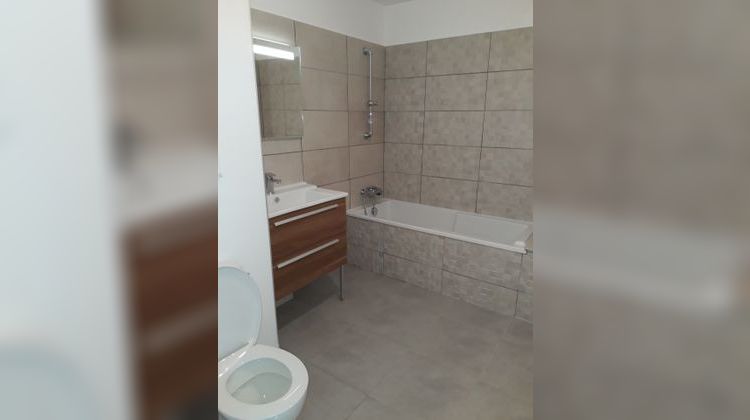 Ma-Cabane - Location Appartement Nîmes, 45 m²