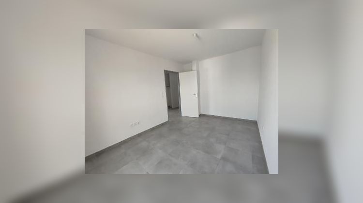 Ma-Cabane - Location Appartement Nîmes, 44 m²
