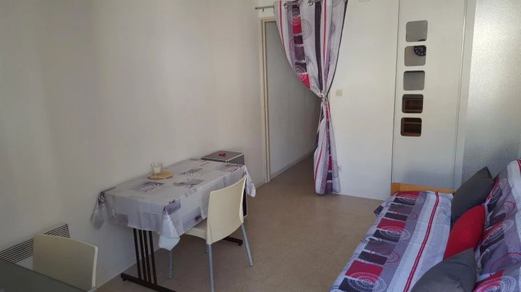 Ma-Cabane - Location Appartement Nîmes, 18 m²