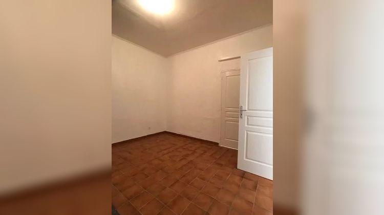 Ma-Cabane - Location Appartement Nîmes, 64 m²