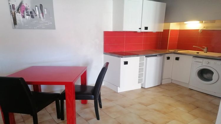 Ma-Cabane - Location Appartement Nîmes, 19 m²