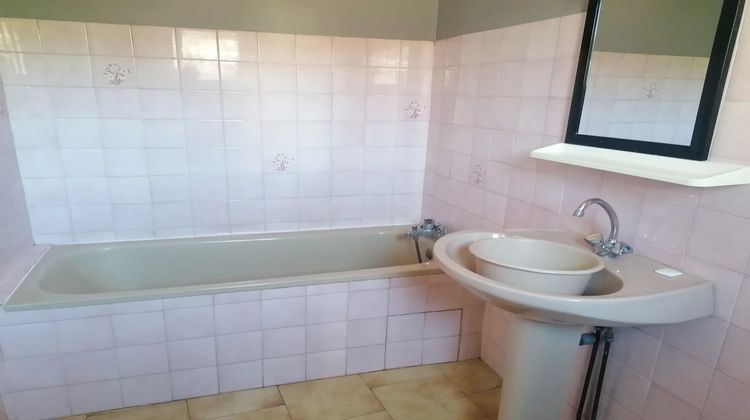 Ma-Cabane - Location Appartement Nîmes, 19 m²