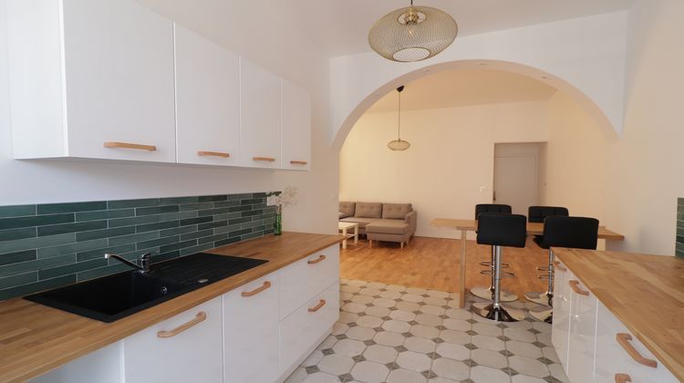 Ma-Cabane - Location Appartement Nîmes, 65 m²