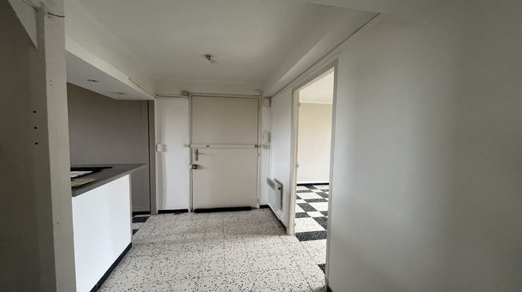 Ma-Cabane - Location Appartement Nîmes, 56 m²